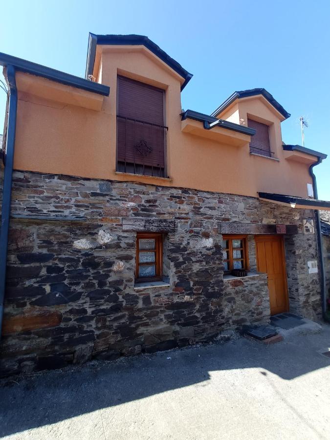 Maison d'hôtes Casa De Abril 1 à San Cristobal de Valdueza Extérieur photo