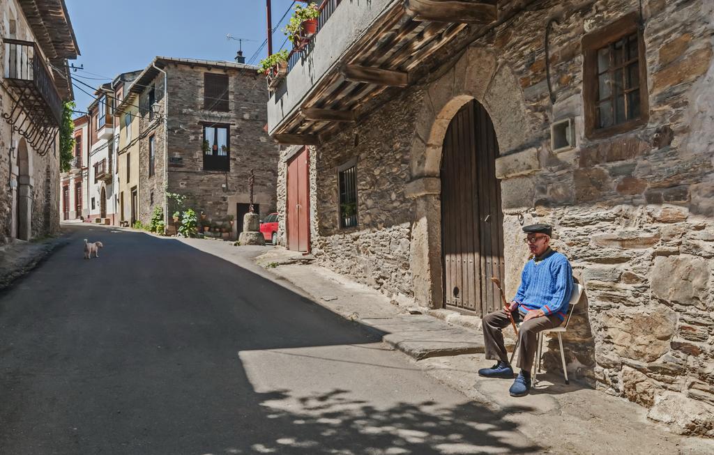 Maison d'hôtes Casa De Abril 1 à San Cristobal de Valdueza Extérieur photo