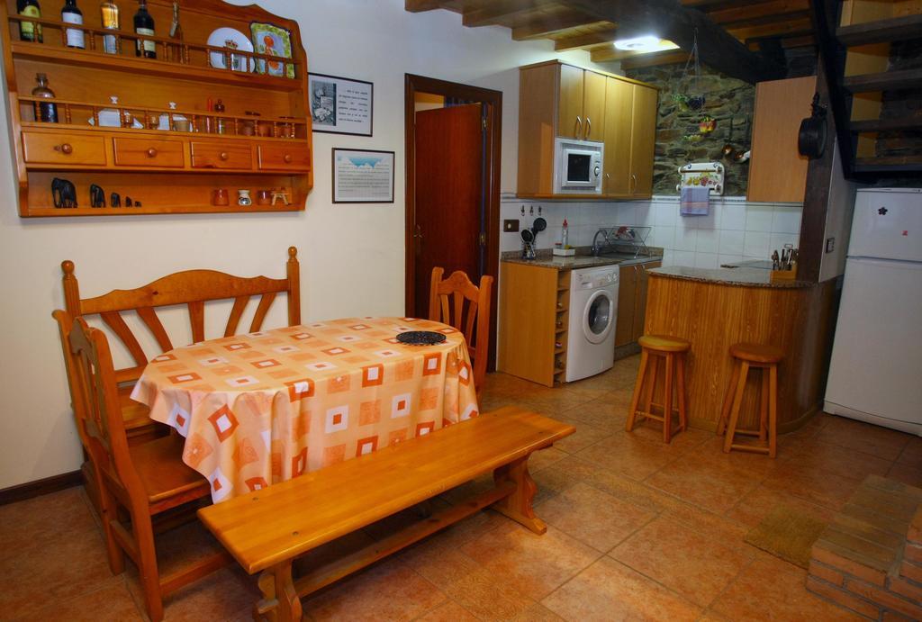 Maison d'hôtes Casa De Abril 1 à San Cristobal de Valdueza Extérieur photo